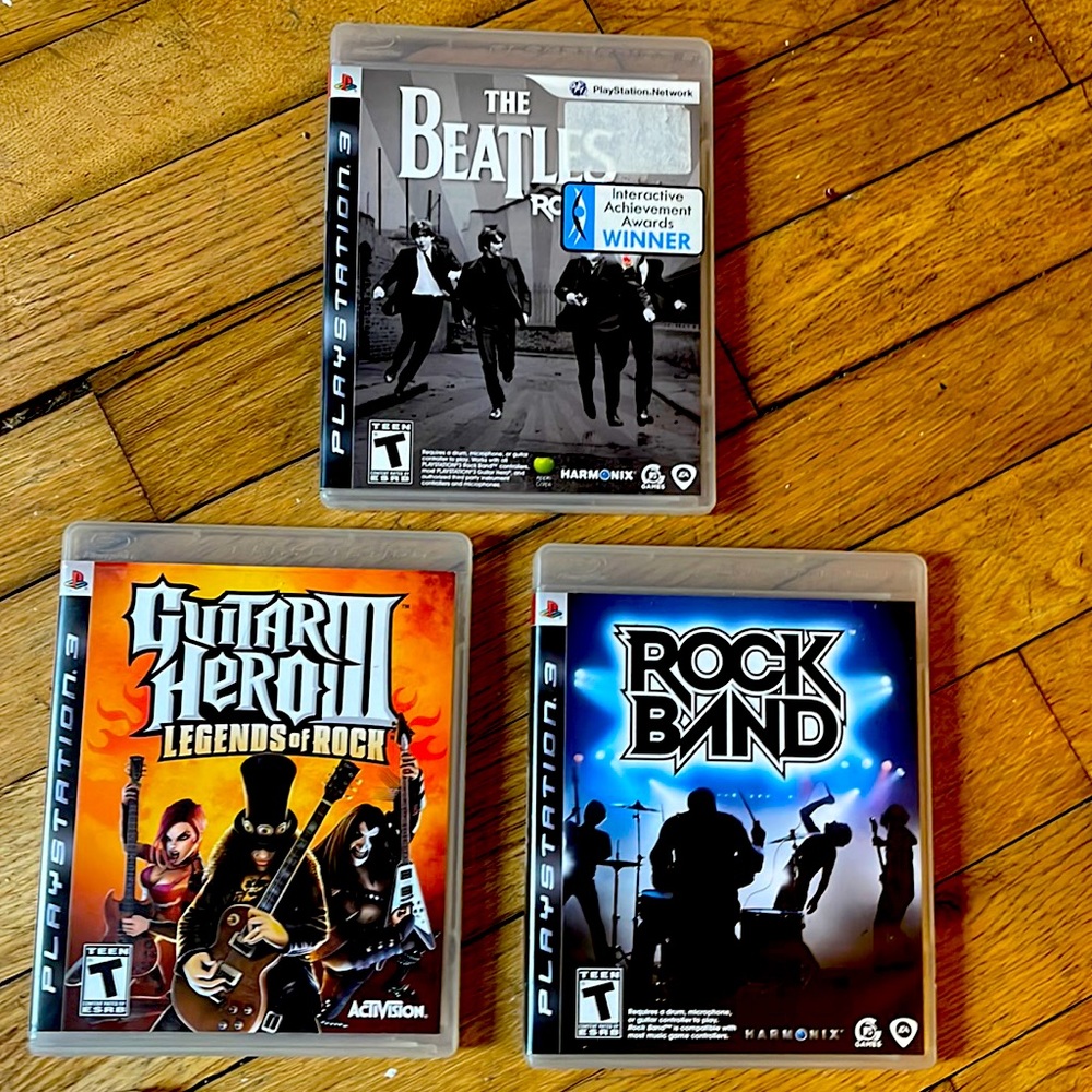 Ps3 Game bundle. Selling 3 ps3 games as a bundle . Rather not split up .